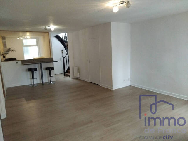 Sale Apartment duplex 4 rooms 82.13 m² Le Puy-en-Velay 43000