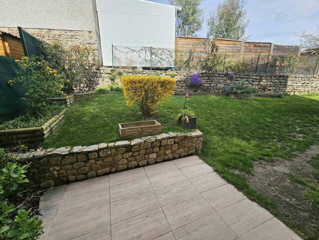 Rent Apartment 3 rooms 72 m² Montbrison 42600 Moingt