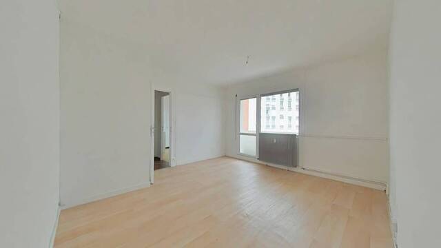 Rent Apartment 1 room 28 m² Saint-Étienne 42000 BELLEVUE