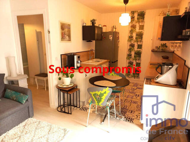 Sale Apartment 2 rooms 34 m² Vals-près-le-Puy 43750