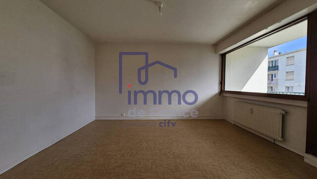 Vente Appartement 5 pièces 107.07 m² Bourgoin-Jallieu 38300
