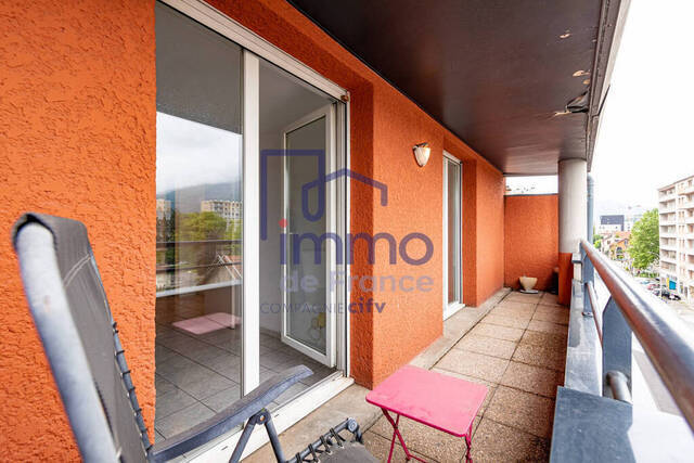 Vente Appartement 2 pièces 33 m² Saint-Martin-d'Hères 38400