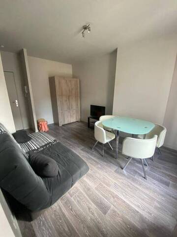 Location Appartement t2 1 pièce 29 m² Le Puy-en-Velay 43000