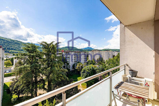Vente Appartement 4 pièces 72 m² Saint-Martin-d'Hères 38400