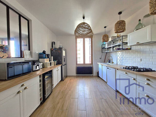 Vente Appartement 5 pièces 139 m² Saint-Chamond 42400