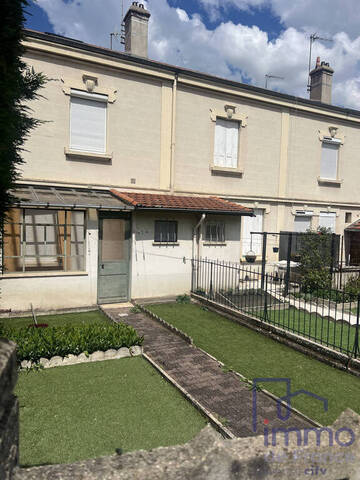 Vente Maison 4 pièces 85 m² Unieux 42240