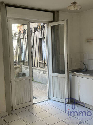 Vente Appartement 1 pièce 30 m² Saint-Étienne 42000