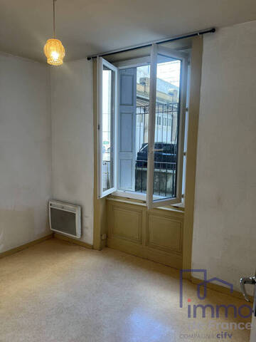 Vente Appartement 1 pièce 30 m² Saint-Étienne 42000