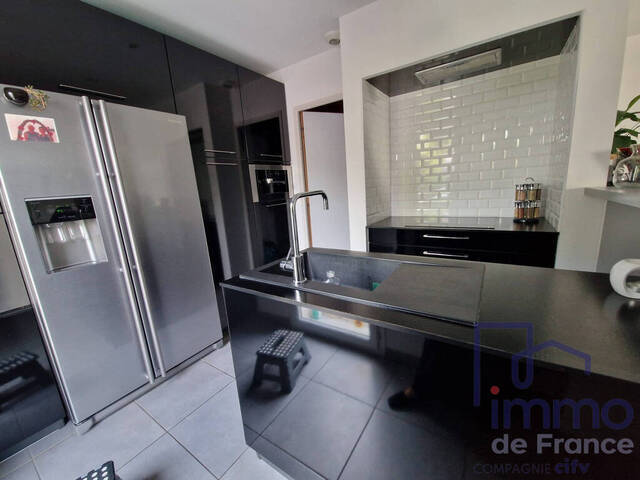 Vente Maison villa 5 pièces 94.95 m² Saint-Cyprien 42160