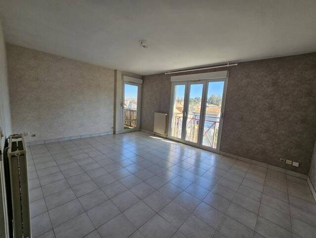 Rent Apartment 4 rooms 79 m² Andrézieux-Bouthéon 42160