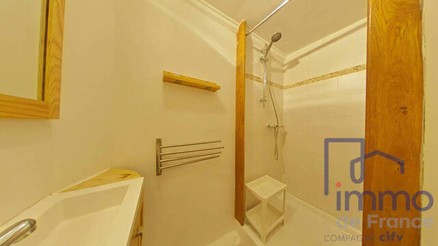 Sale Apartment 2 rooms 52.69 m² Saint-Étienne 42000