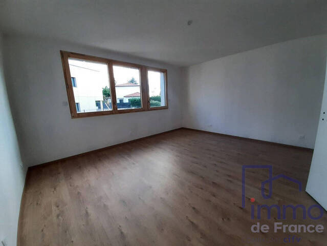 Vente Appartement 4 pièces 85.5 m² Saint-Bonnet-les-Oules 42330