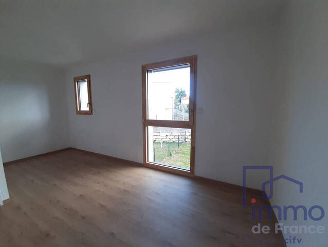 Vente Appartement 4 pièces 85.5 m² Saint-Bonnet-les-Oules 42330