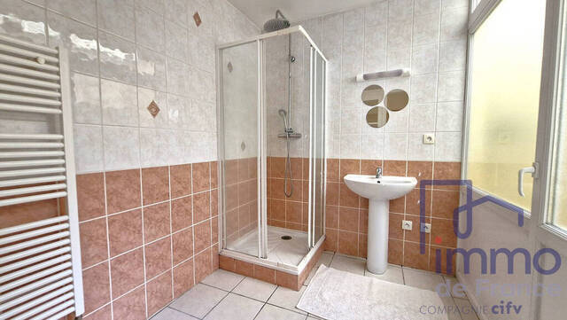 Sale Apartment 2 rooms 62.33 m² Saint-Étienne 42000