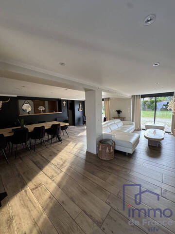 Vente Maison villa 5 pièces 200 m² Roche-la-Molière 42230