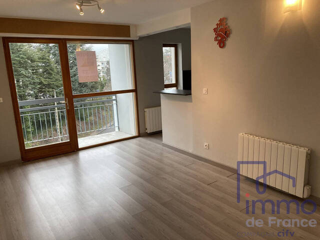 Vente Appartement 1 pièce 29.39 m² Saint-Étienne 42000