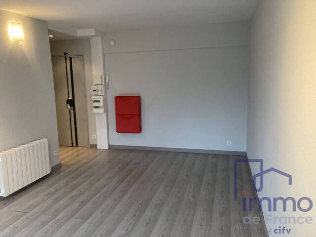 Vente Appartement 1 pièce 29.39 m² Saint-Étienne 42000