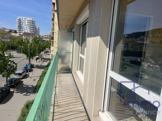 Vente Appartement 1 pièce 26 m² Saint-Étienne 42000