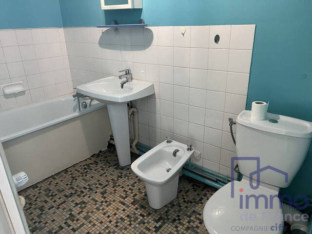 Vente Appartement 1 pièce 26 m² Saint-Étienne 42000