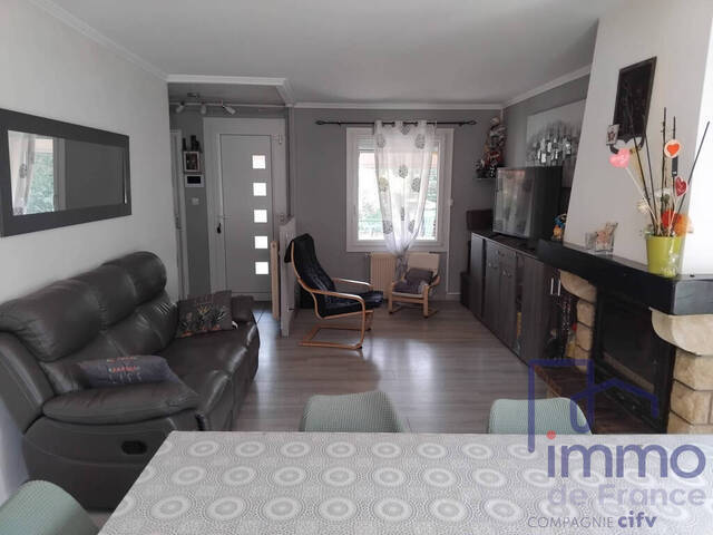 Vente Maison 5 pièces 103 m² Le Chambon-Feugerolles 42500