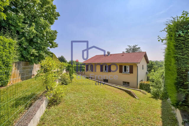 Vente Maison 5 pièces 137 m² Saint-Priest 69800