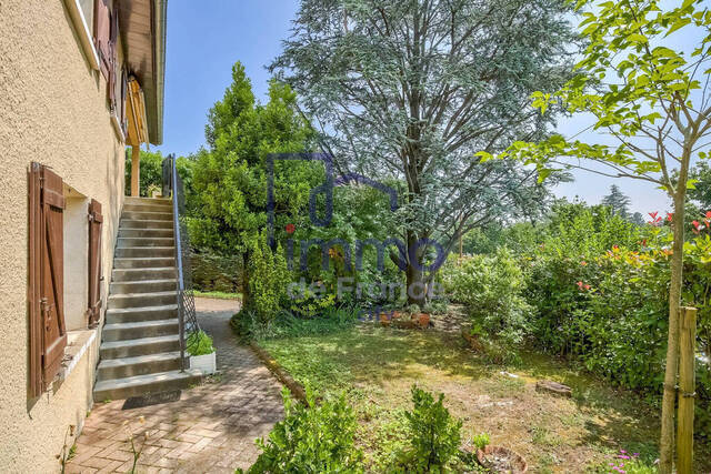 Vente Maison 5 pièces 137 m² Saint-Priest 69800