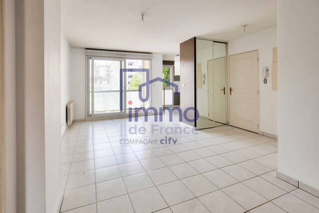 Sale Apartment 3 rooms 62 m² Lyon 8e Arrondissement 69008