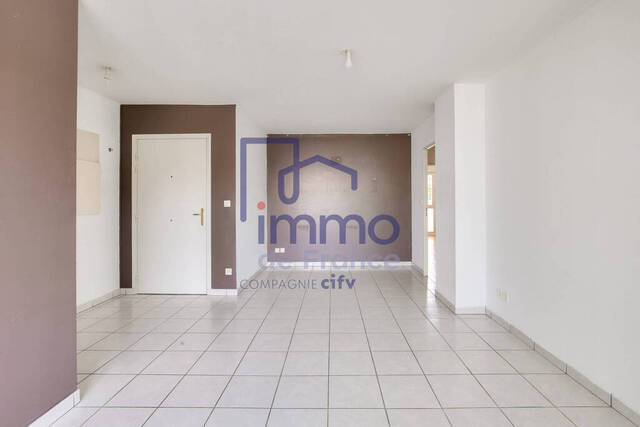 Sale Apartment 3 rooms 62 m² Lyon 8e Arrondissement 69008