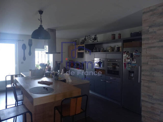 Sale Ancient house 9 rooms 290 m² Crachier 38300