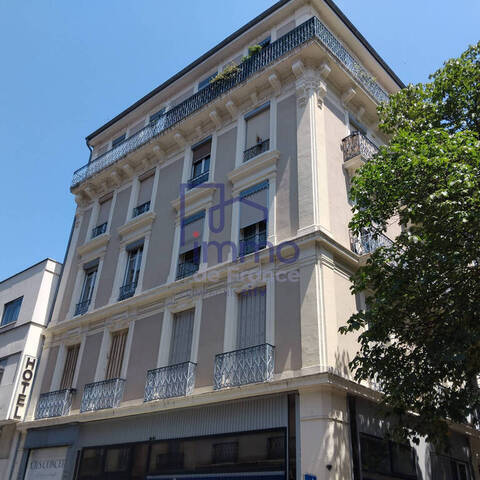 Sale Apartment 2 rooms 54 m² Grenoble 38000