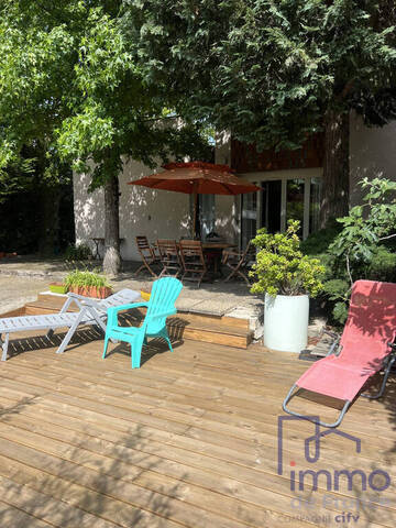 Sale House 9 rooms 193.56 m² Saint-Étienne 42000