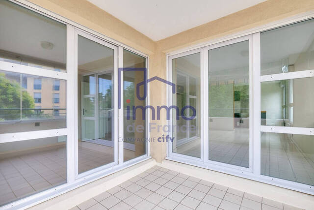 Vente Appartement 3 pièces 72.35 m² Pierre-Bénite 69310