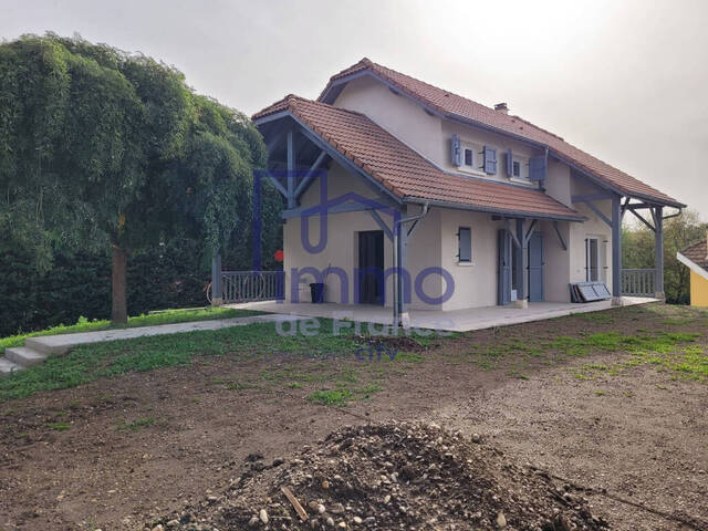 Sale House villa 6 rooms 140 m² Cessieu 38110