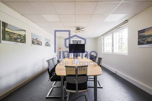 Vente Local bureau 825 m² Grenoble 38000