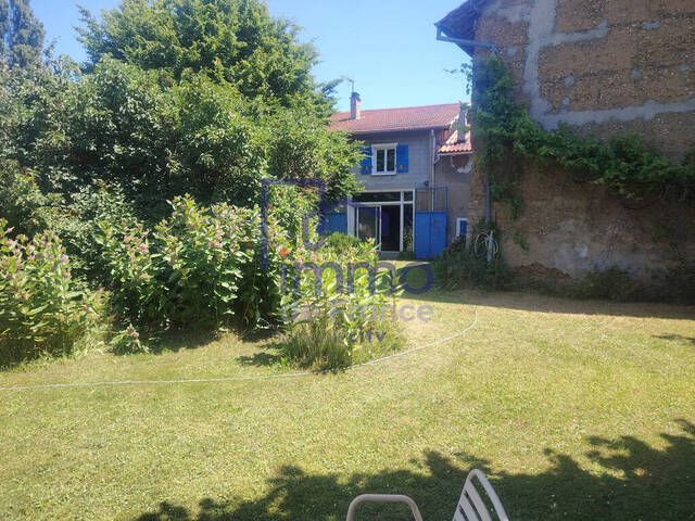 Vente Maison ancienne 8 pièces 216 m² Sainte-Anne-sur-Gervonde 38440