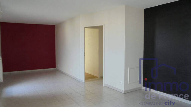 Sale Apartment 5 rooms 97.89 m² Saint-Étienne 42000