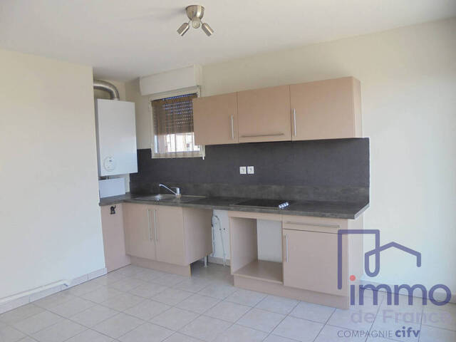 Sale Apartment 5 rooms 97.89 m² Saint-Étienne 42000