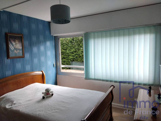 Sale Apartment 4 rooms 67.47 m² Brives-Charensac 43700