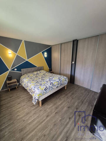 Vente Maison villa 5 pièces 110 m² Le Chambon-Feugerolles 42500