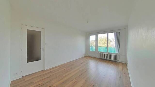 Rent Apartment 3 rooms 60 m² Saint-Étienne 42000 VIVARAIZE