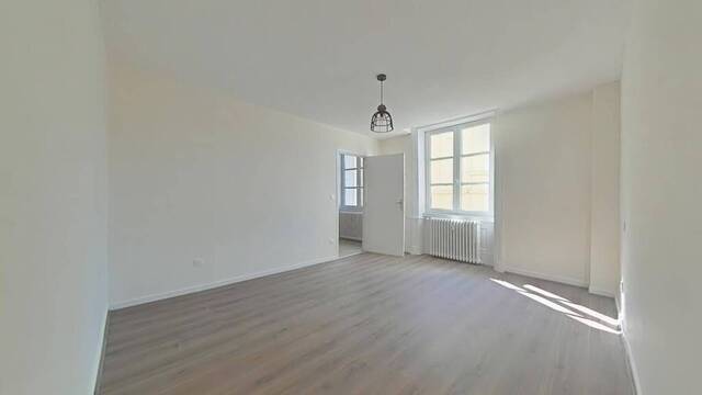 Rent Apartment 3 rooms 59 m² Saint-Étienne 42000