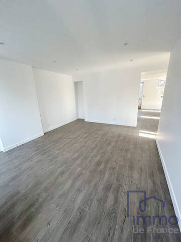 Sale Apartment duplex 3 rooms 88 m² Saint-Chamond 42400