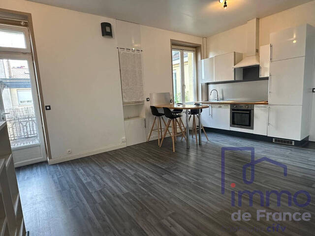Sale Apartment 2 rooms 49 m² Saint-Étienne 42000