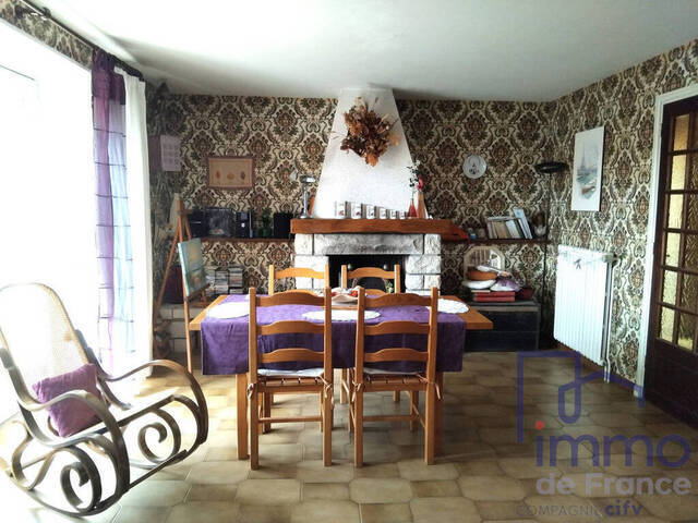 Sale House 3 rooms 99.42 m² Saint-Vidal 43320