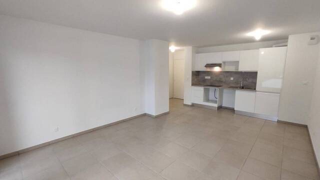 Rent Apartment 3 rooms 62 m² Saint-Étienne 42000 FAC - TREFILERIE