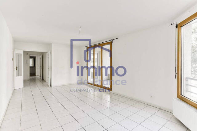 Sale Apartment 3 rooms 66 m² Villeurbanne 69100