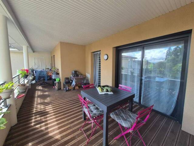 Rent Apartment 3 rooms 69 m² Saint-Galmier 42330
