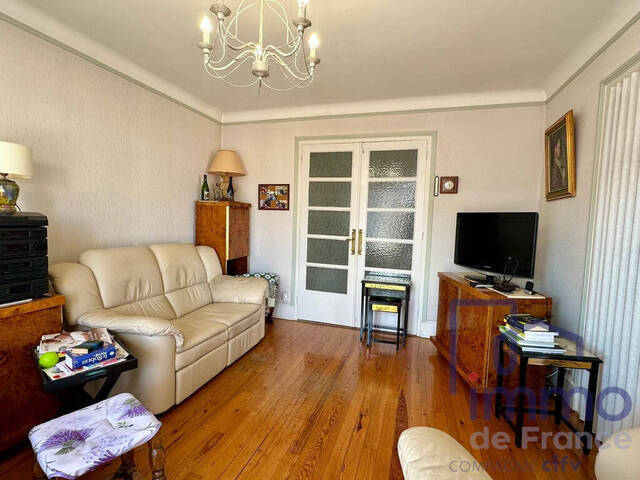 Sale Apartment 5 rooms 114 m² Saint-Étienne 42000