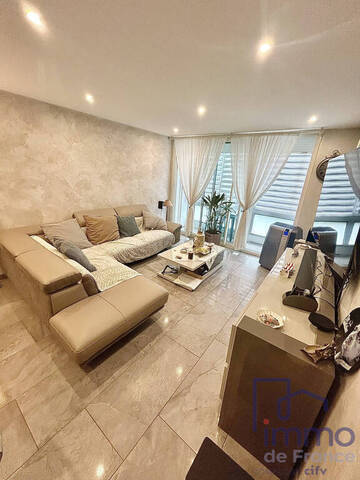 Sale Apartment 3 rooms 75 m² Saint-Étienne 42000