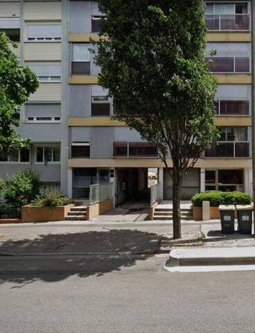 Rent Parking Saint-Étienne 42000 BELLEVUE